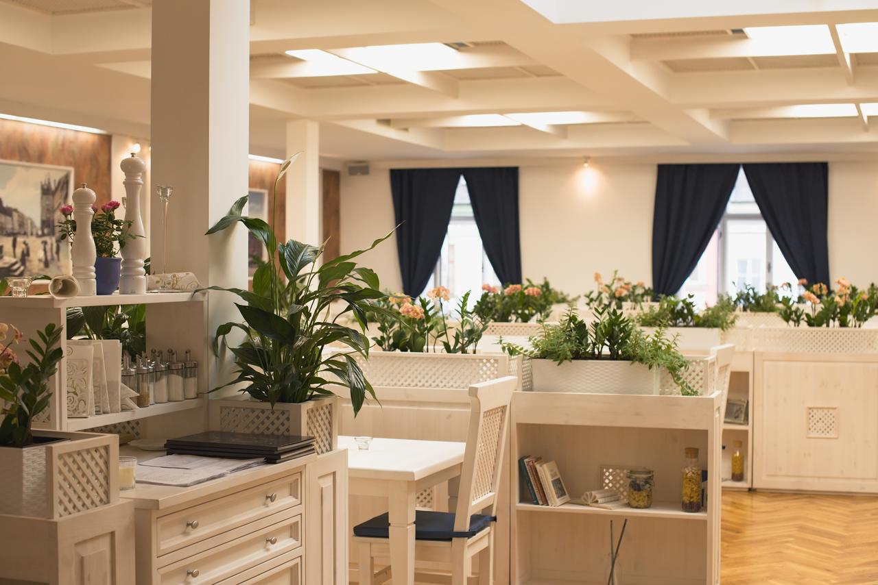 Hotel Slavia Svitavy Esterno foto