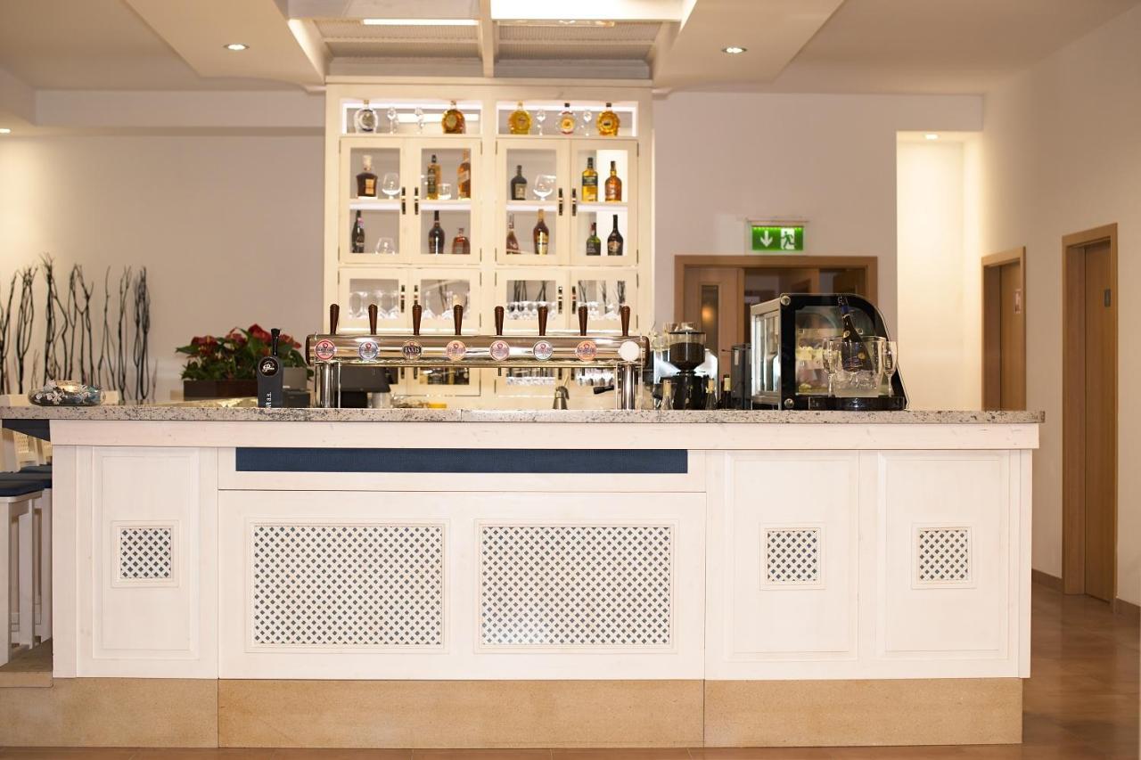 Hotel Slavia Svitavy Esterno foto