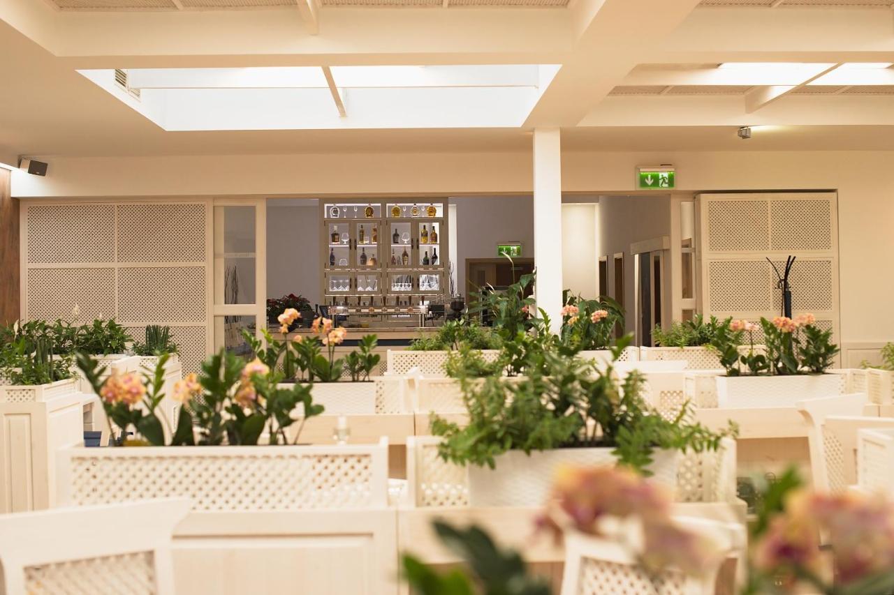 Hotel Slavia Svitavy Esterno foto